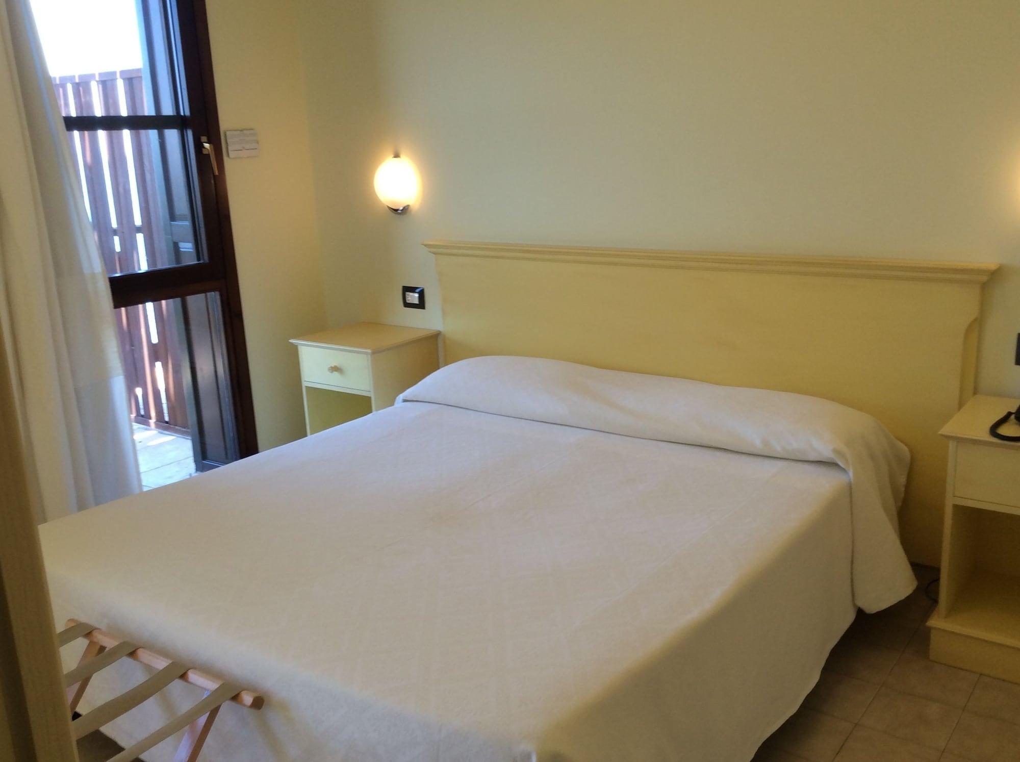 Torre Hotel - Adults Only Торе Дей Корсари Екстериор снимка